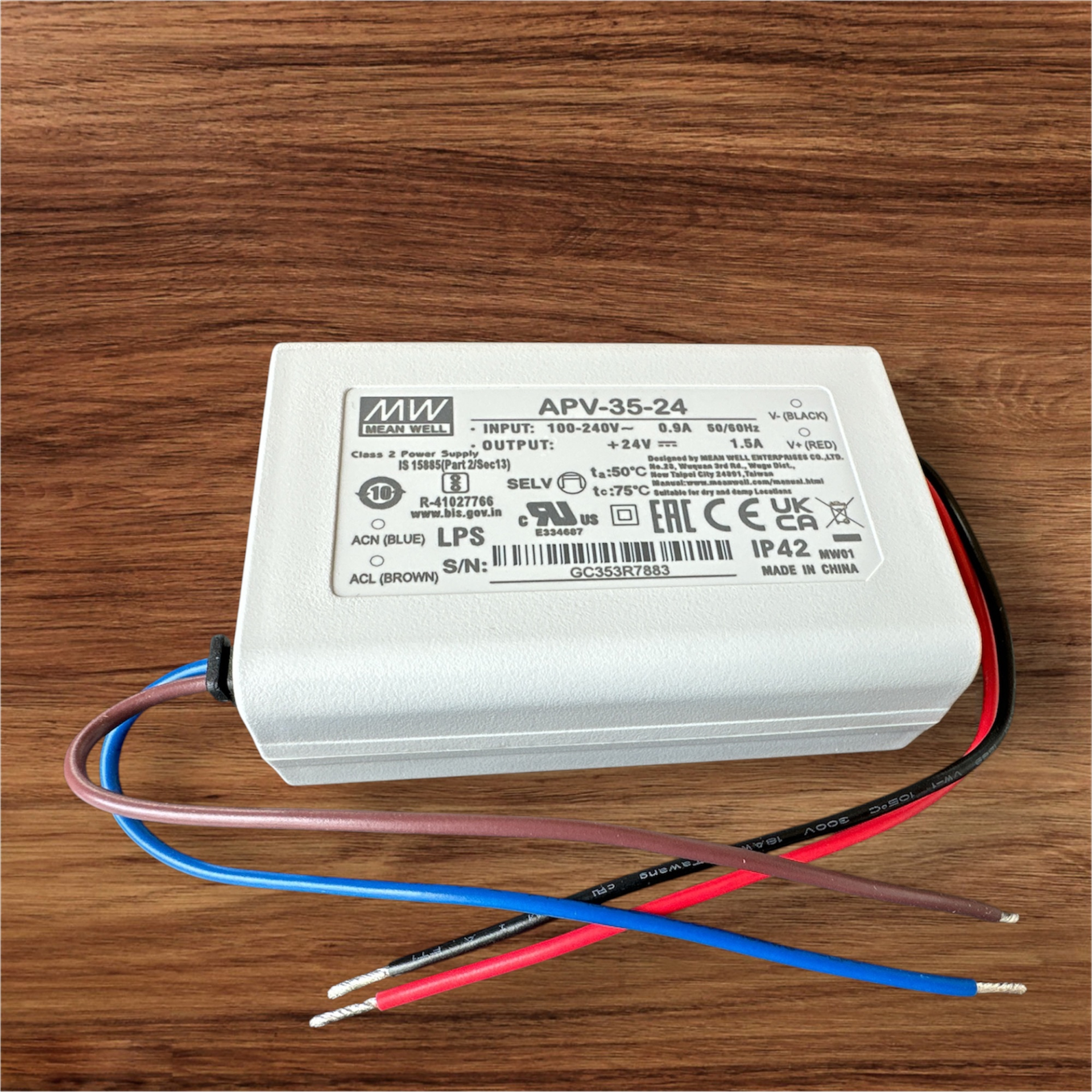 MEAN WELL - APV (12/24V)